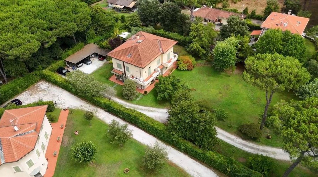 Villa à Ronchi, Massa, Italie 1 - 17294540