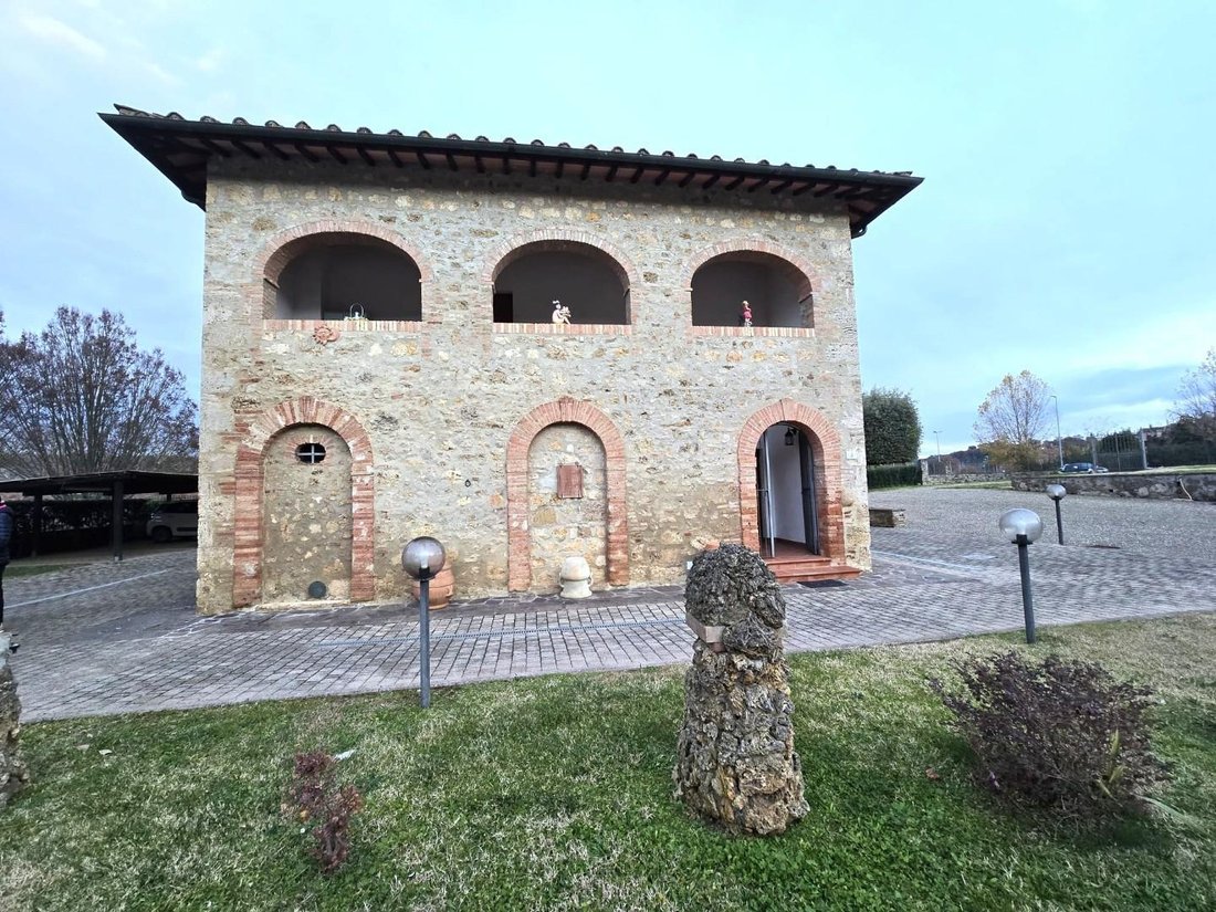 Country House in Poggibonsi, Tuscany, Italy 1 - 17294469