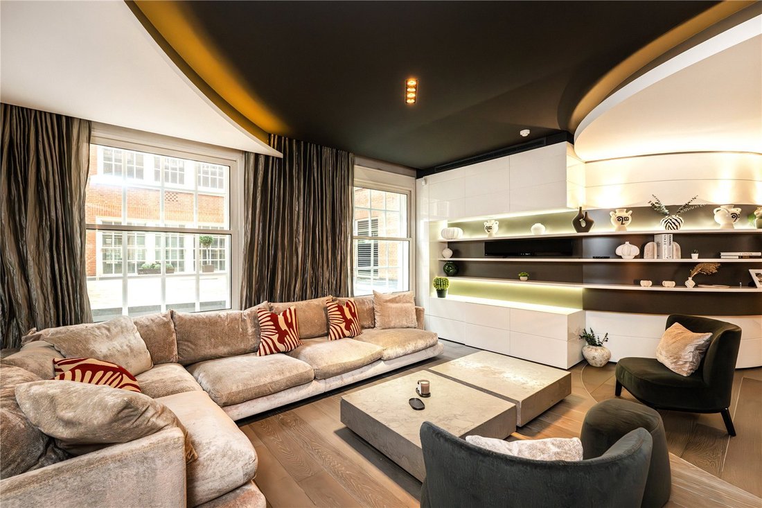 Apartment in Mayfair, Westminster, England 2 - 17298844