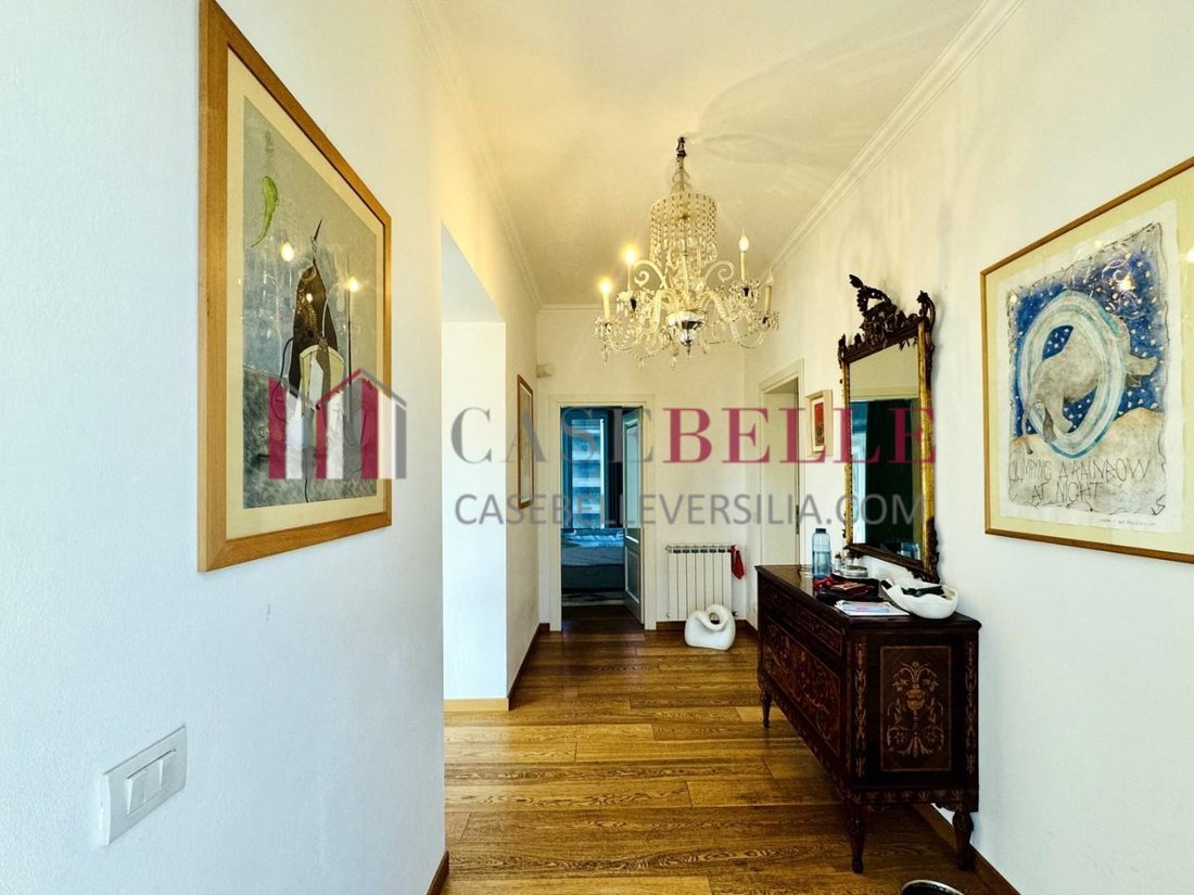 House in Motrone, Pietrasanta, Italy 2 - 16166813