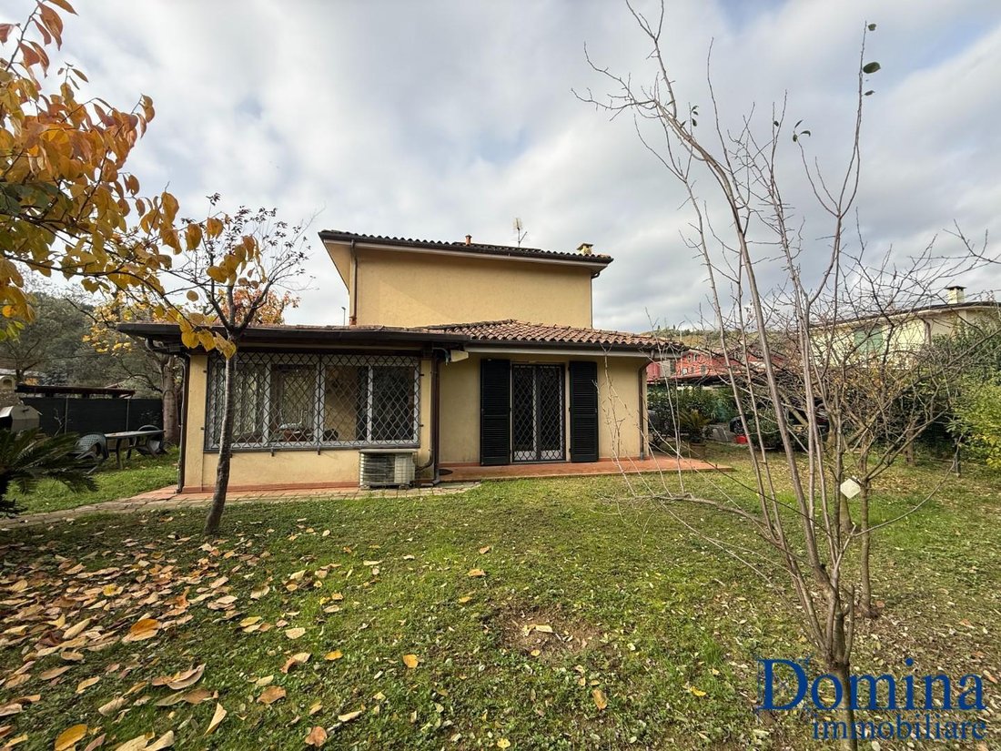 House in Romagnano, Massa, Tuscany 2 - 17294413