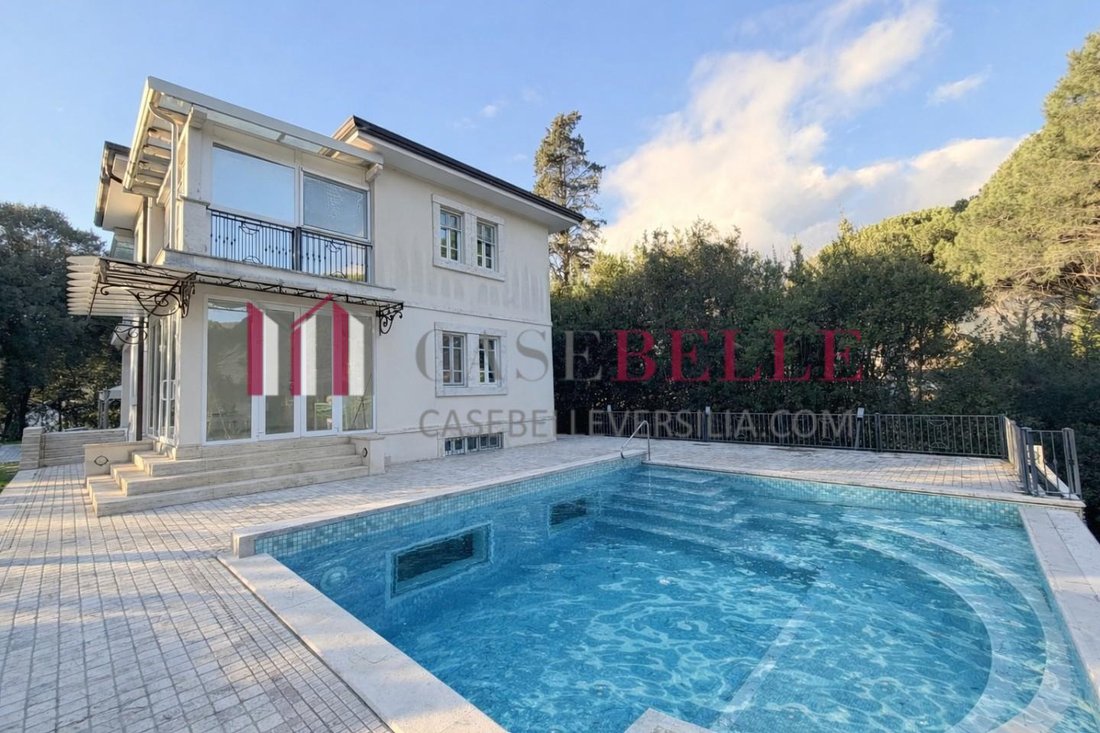 Villa in Camaiore, Tuscany, Italy 1 - 17294687