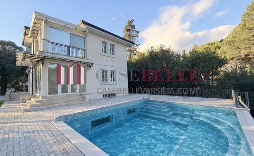 Villa in Camaiore, Tuscany, Italy 1