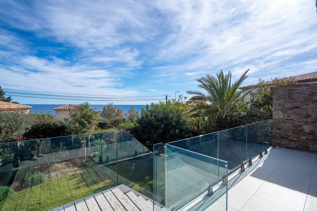 House in Sud, Cavalaire-sur-Mer, France 2 - 17294015