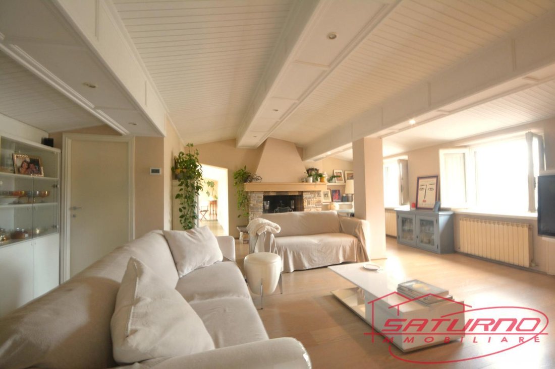 Apartment in Historic Center, Lucca, Tuscany 1 - 17294473