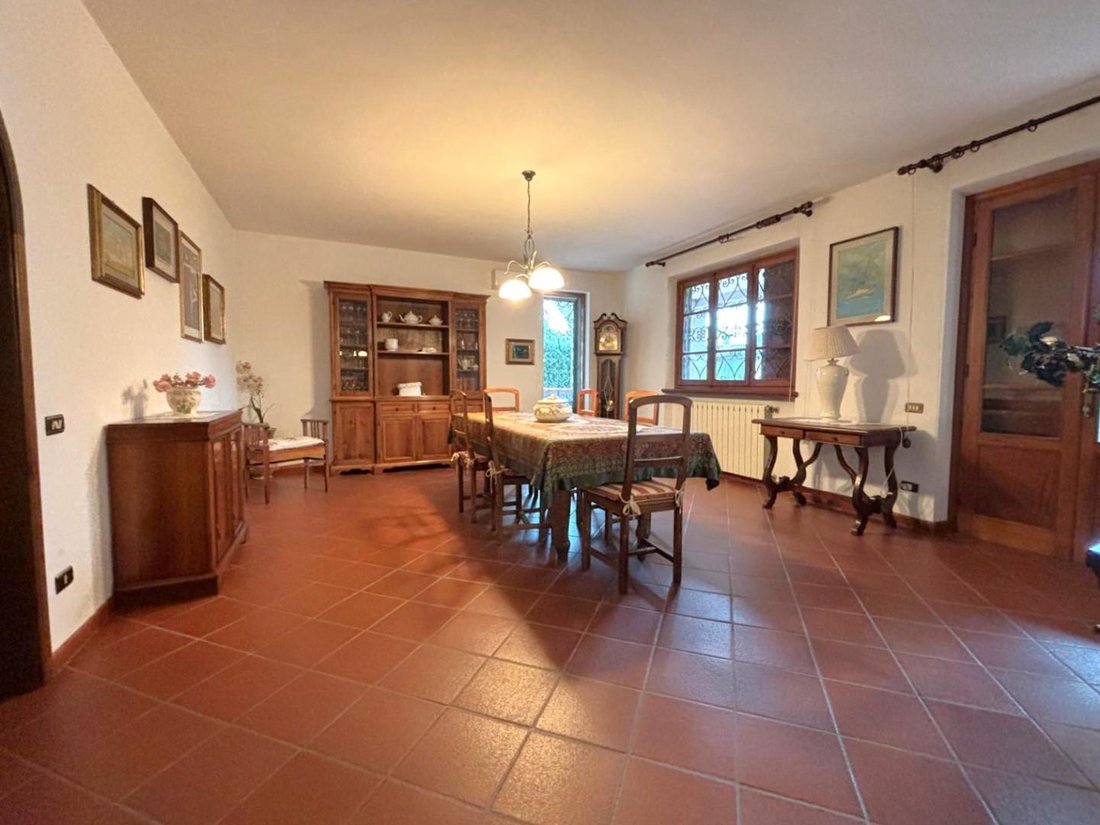 Villa in Camaiore, Tuscany, Italy 4 - 17296314