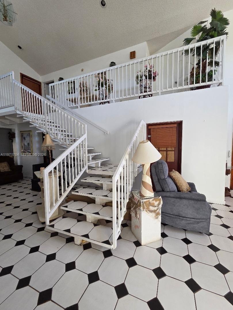 House in Hialeah, Florida, United States 5 - 17296289