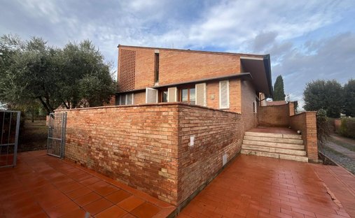Villa in San Miniato, Tuscany, Italy 1