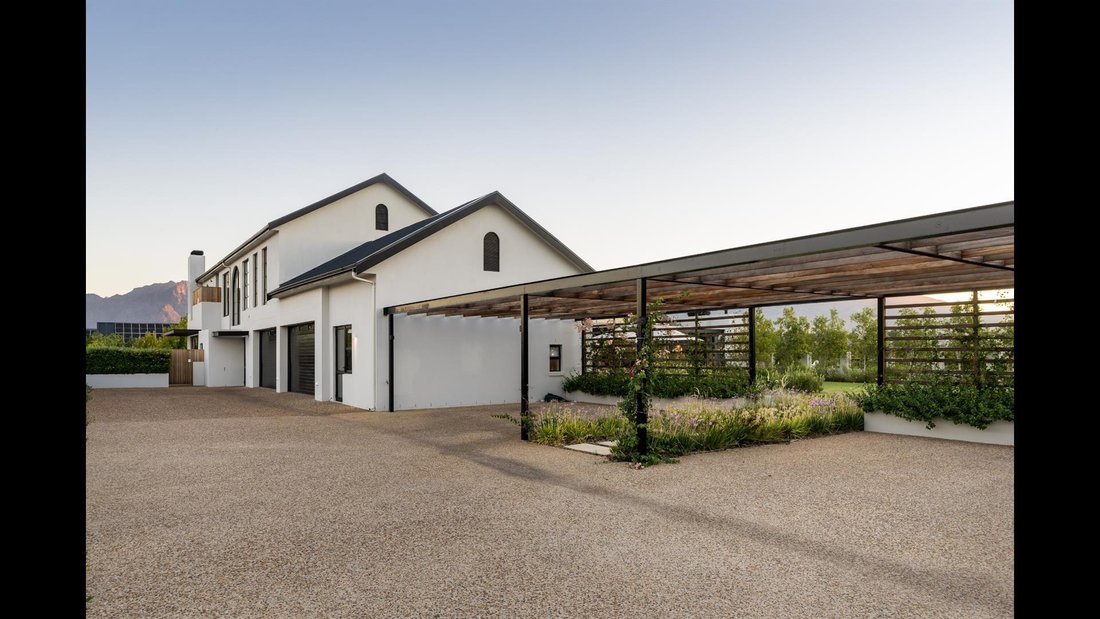 House in Paarl, Western Cape, South Africa 2 - 17271044