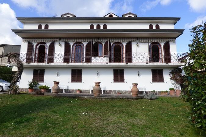 Villa in Compitese, Capannori, Tuscany 1 - 17294922