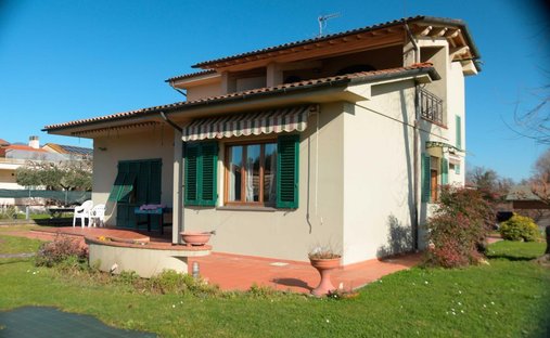 Villa in Lunata, Capannori, Tuscany 1