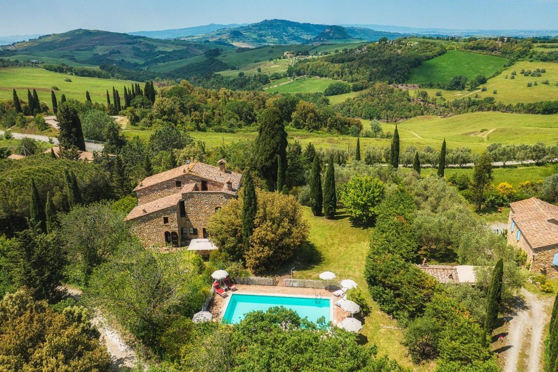 Villa in Volterra, Tuscany, Italy 2 - 17294941