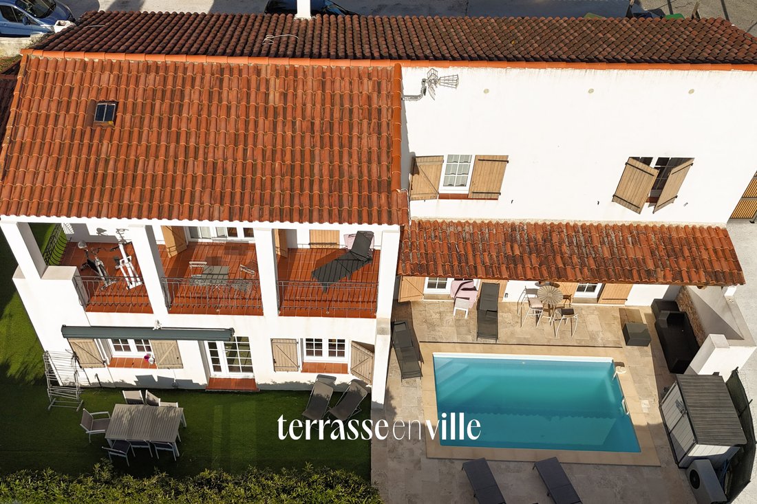 Villa in Bandol, Provence-Alpes-Côte d'Azur, France 4 - 17270495