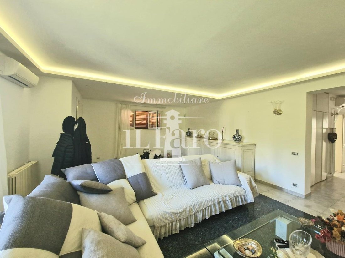 House in Center, Campi Bisenzio, Tuscany 2 - 17294921