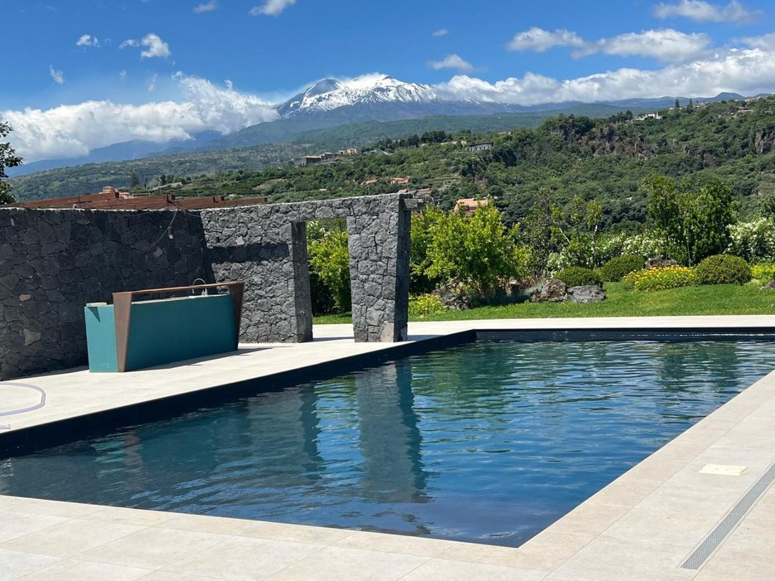 Villa in Fiumefreddo Sicilia, Sicily, Italy 1 - 17294534