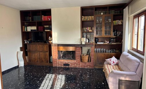 Villa in San Francesco, Pisa, Italy 1