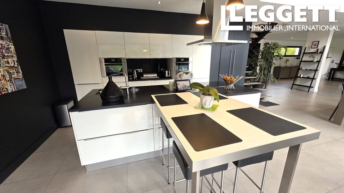 Villa in Nord, Suce-sur-Erdre, France 4 - 17298141