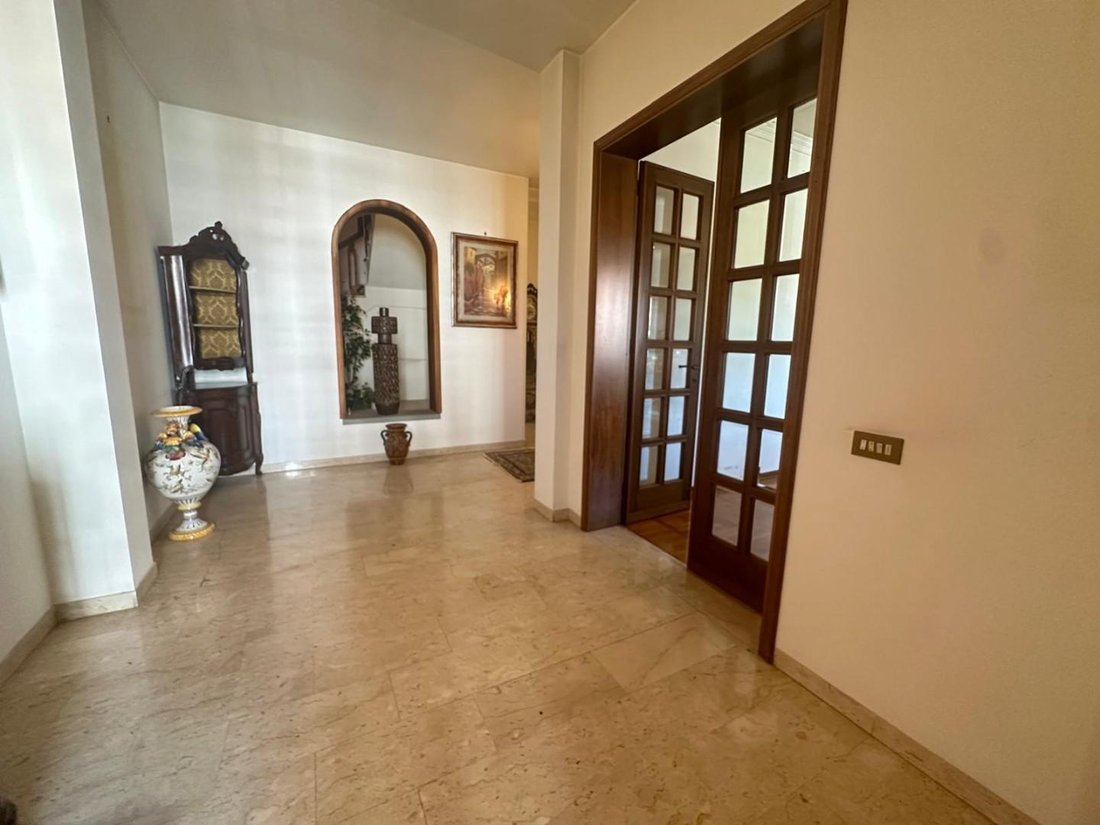 Villa in Hospital Zone, Empoli, Tuscany 5 - 17294735