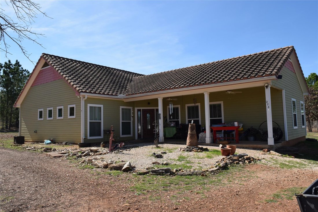 House in Bastrop, Texas, United States 1 - 17298666