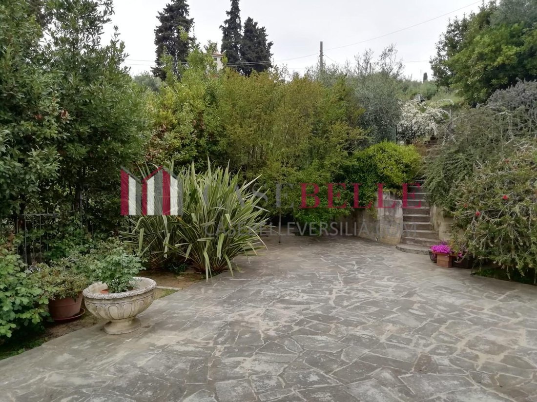 Villa in Bargecchia, Tuscany, Italy 4 - 12569562