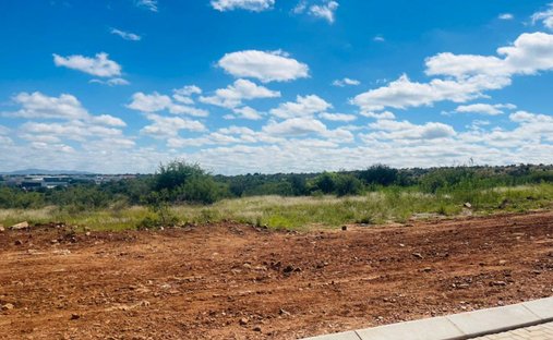 Land in Johannesburg, Gauteng, South Africa 1