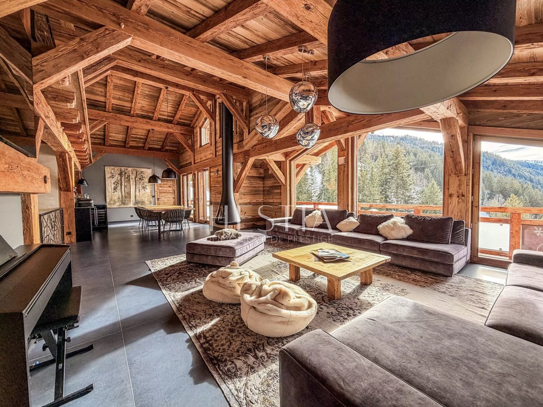 Chalet in La Giettaz, Auvergne-Rhône-Alpes, France 1 - 17295092