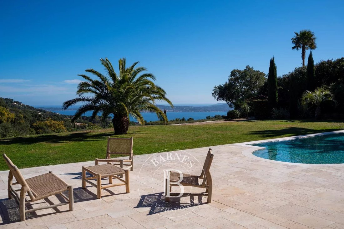 House in Grimaud, Provence-Alpes-Côte d'Azur, France 1 - 17297902