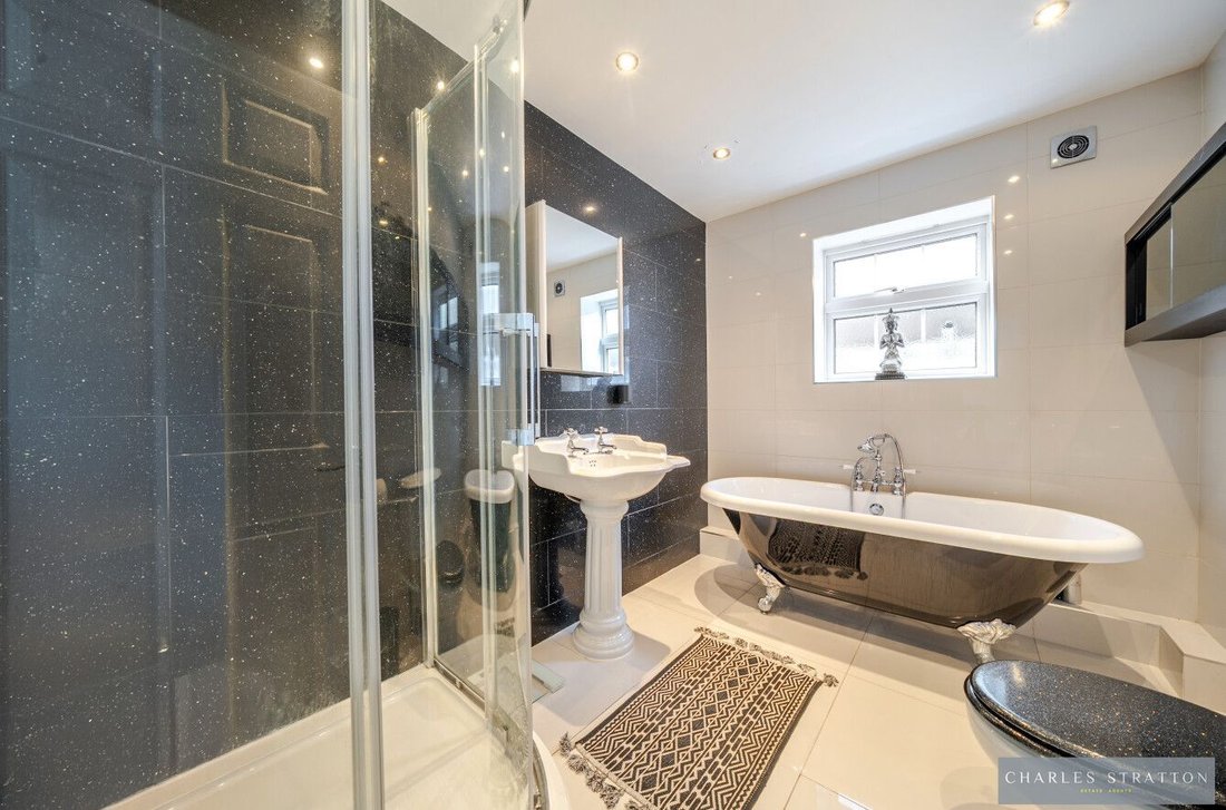House in Gidea Park, Romford, England 3 - 17298746