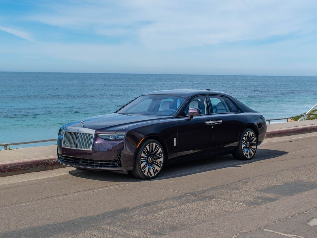 Sedan in La Jolla, CA, United States 1 - 17295088