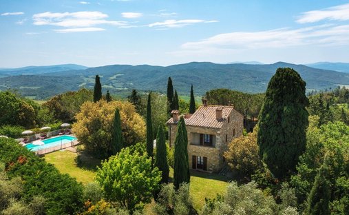 Villa in Volterra, Tuscany, Italy 1