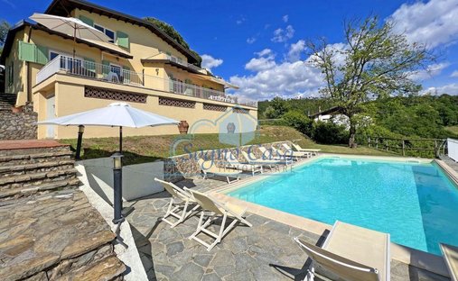 Villa in Historic Center, Castelnuovo Magra, Liguria 1