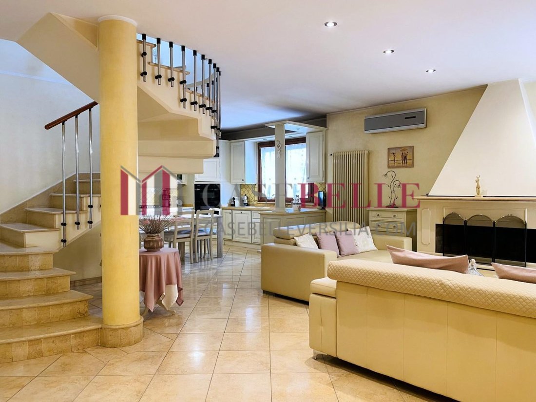 Villa in Viareggio, Tuscany, Italy 3 - 12569604