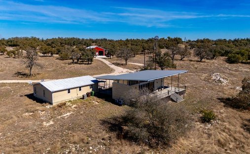 House in Harper, Texas, United States 1