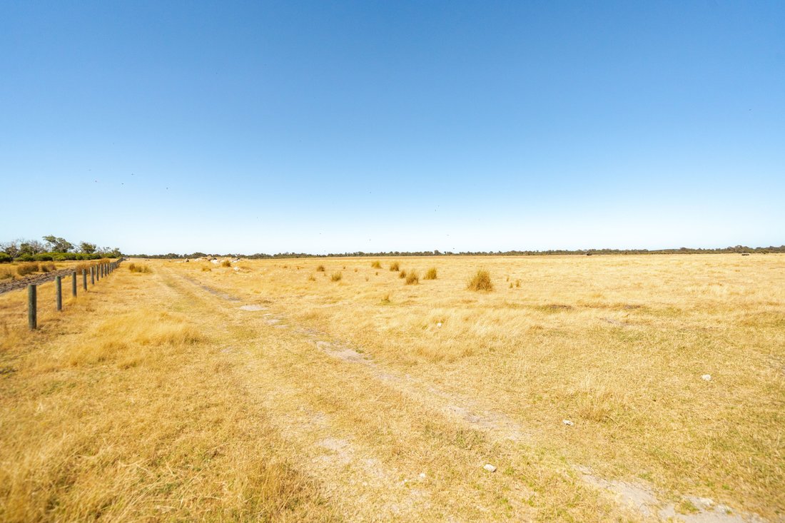 House in Waroona, Western Australia, Australia 3 - 17298431