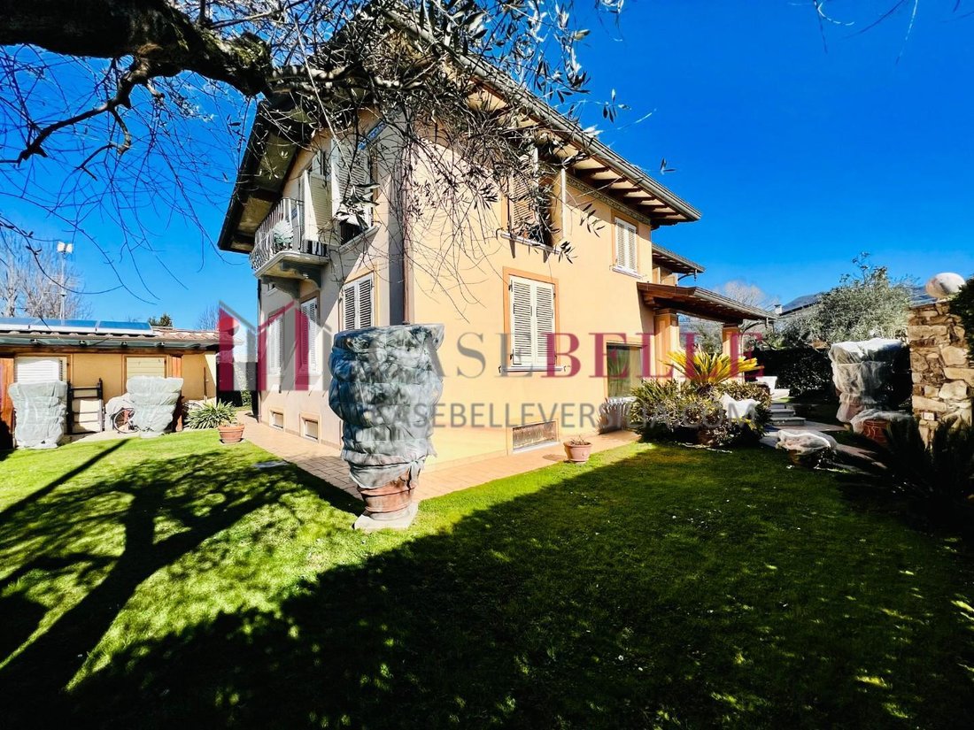 Villa in Fiumetto, Pietrasanta, Italy 1 - 12569575