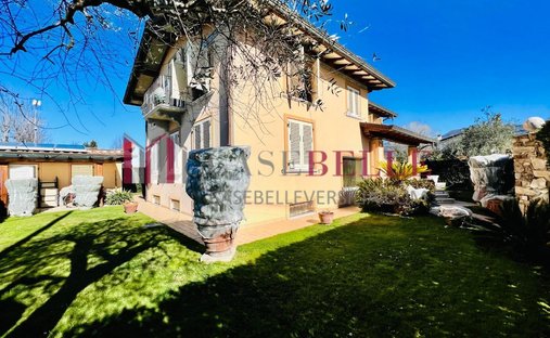 Villa in Fiumetto, Pietrasanta, Italy 1