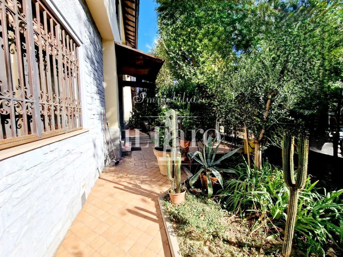 House in Brozzi - Quaracchi, Florence, Italy 3 - 17295041