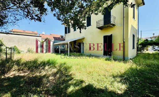 Villa in Lido di Camaiore, Camaiore, Tuscany 1