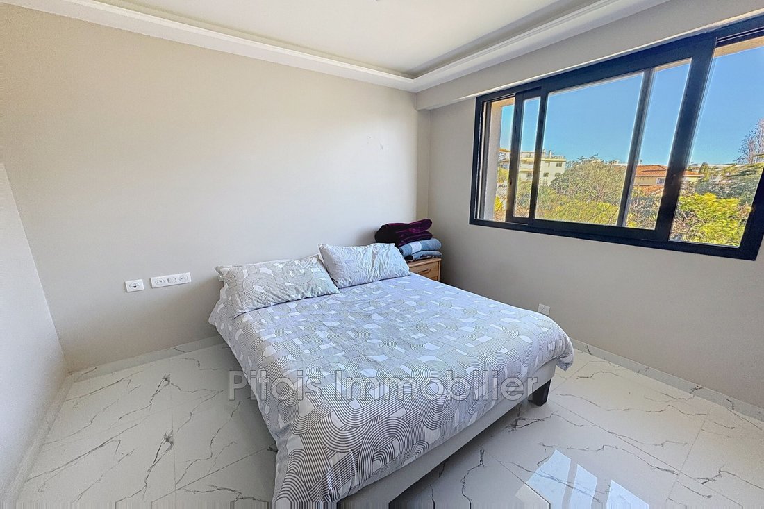 Villa in Les Cougoulins-Rastines, Antibes, France 4 - 14458648