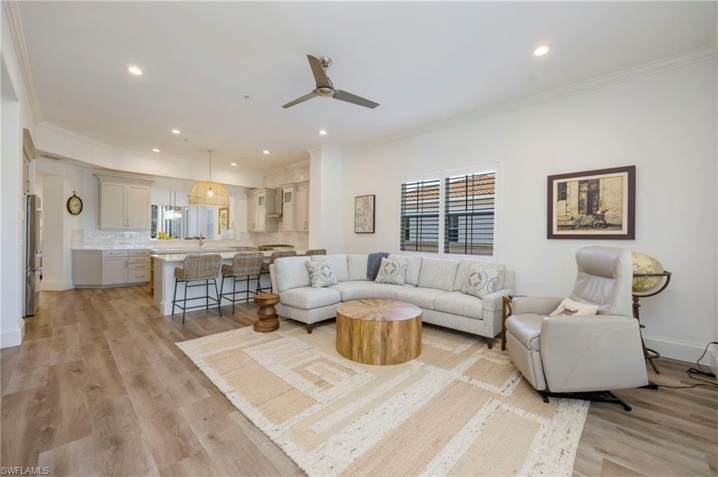 Condo in Naples, Florida, United States 5 - 17300016