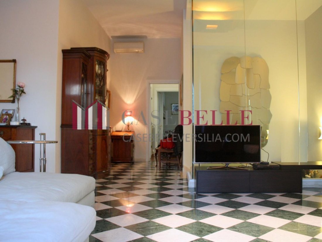 Apartment in Lungomare, Viareggio, Tuscany 4 - 12569635