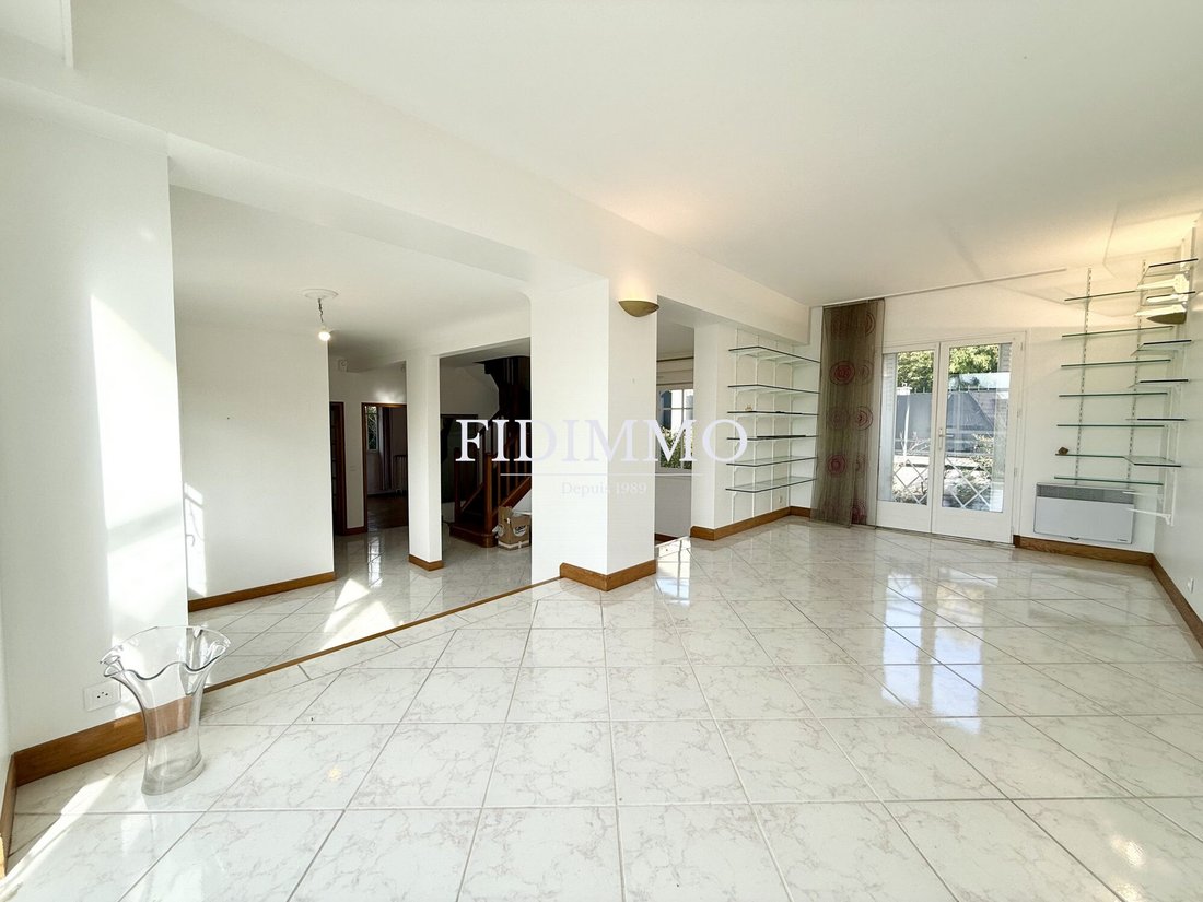 House in Chennevieres-sur-Marne, Ile-de-France, France 3 - 16315000
