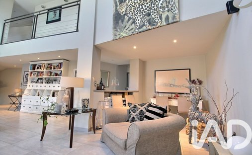 Apartment in Campveire, Morieres-les-Avignon, France 1