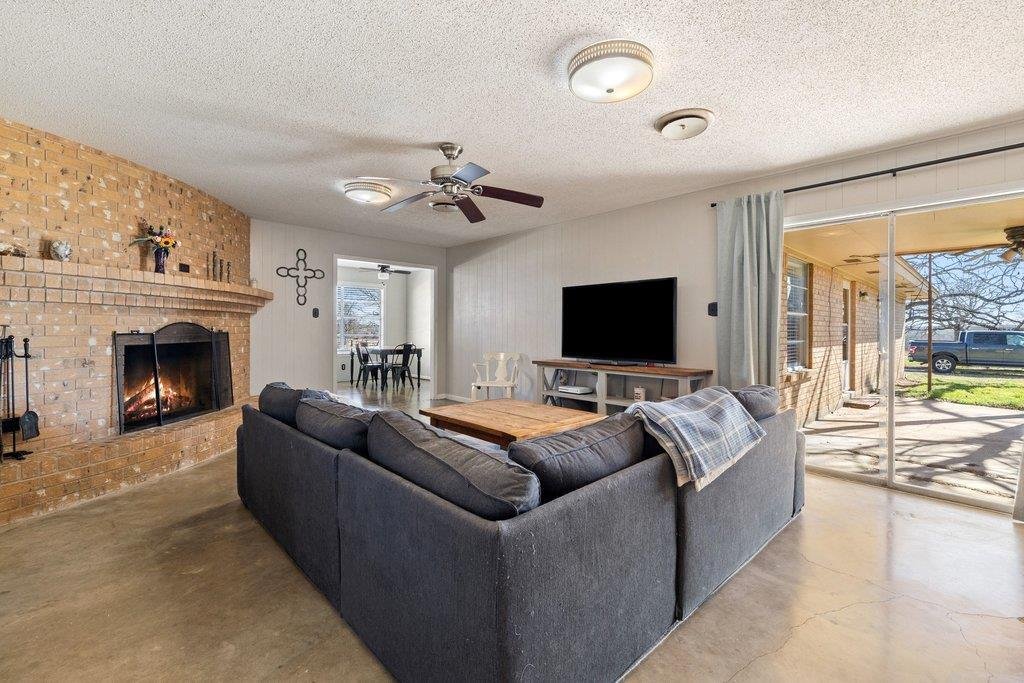 House in Thorndale, Texas, United States 5 - 17298665
