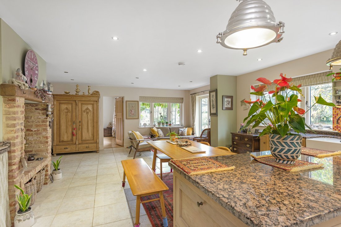 House in Hartford, Huntingdon, England 5 - 14700493