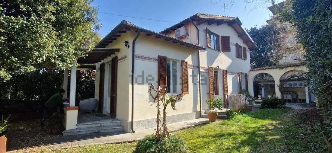 Villa in Fiumetto, Pietrasanta, Italy 3 - 17294991