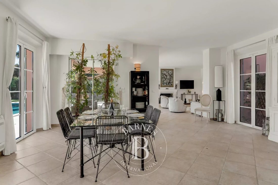 House in Grimaud, Provence-Alpes-Côte d'Azur, France 5 - 17297902