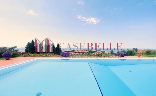 Villa in Massarosa, Tuscany, Italy 1