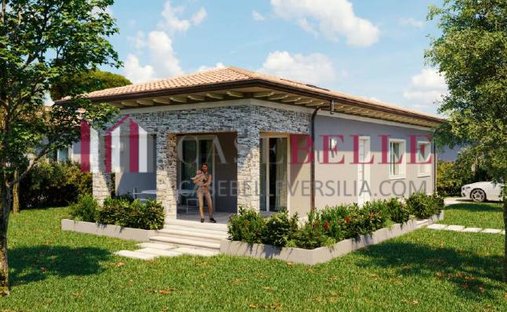 House in Pietrasanta, Tuscany, Italy 1