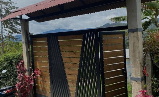 Casa a El Peñol, Dipartimento di Antioquia, Colombia 1